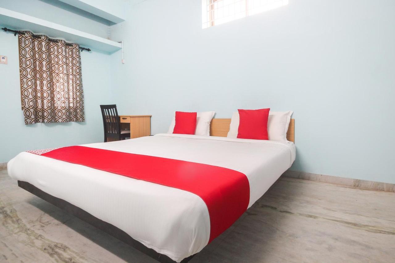 Hotel OYO Flagship 48158 SS Towers- Hygiene Ensured Podanur Exterior foto