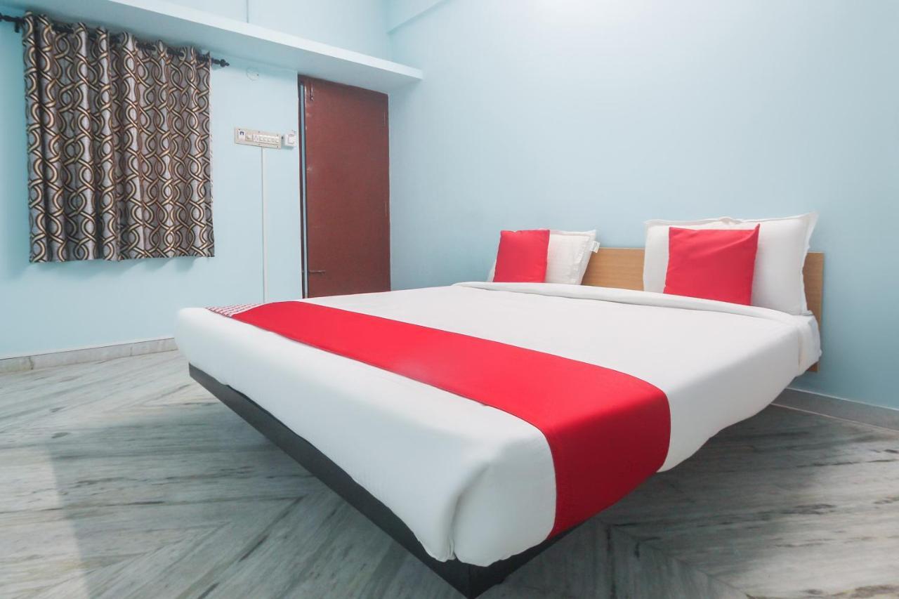 Hotel OYO Flagship 48158 SS Towers- Hygiene Ensured Podanur Exterior foto