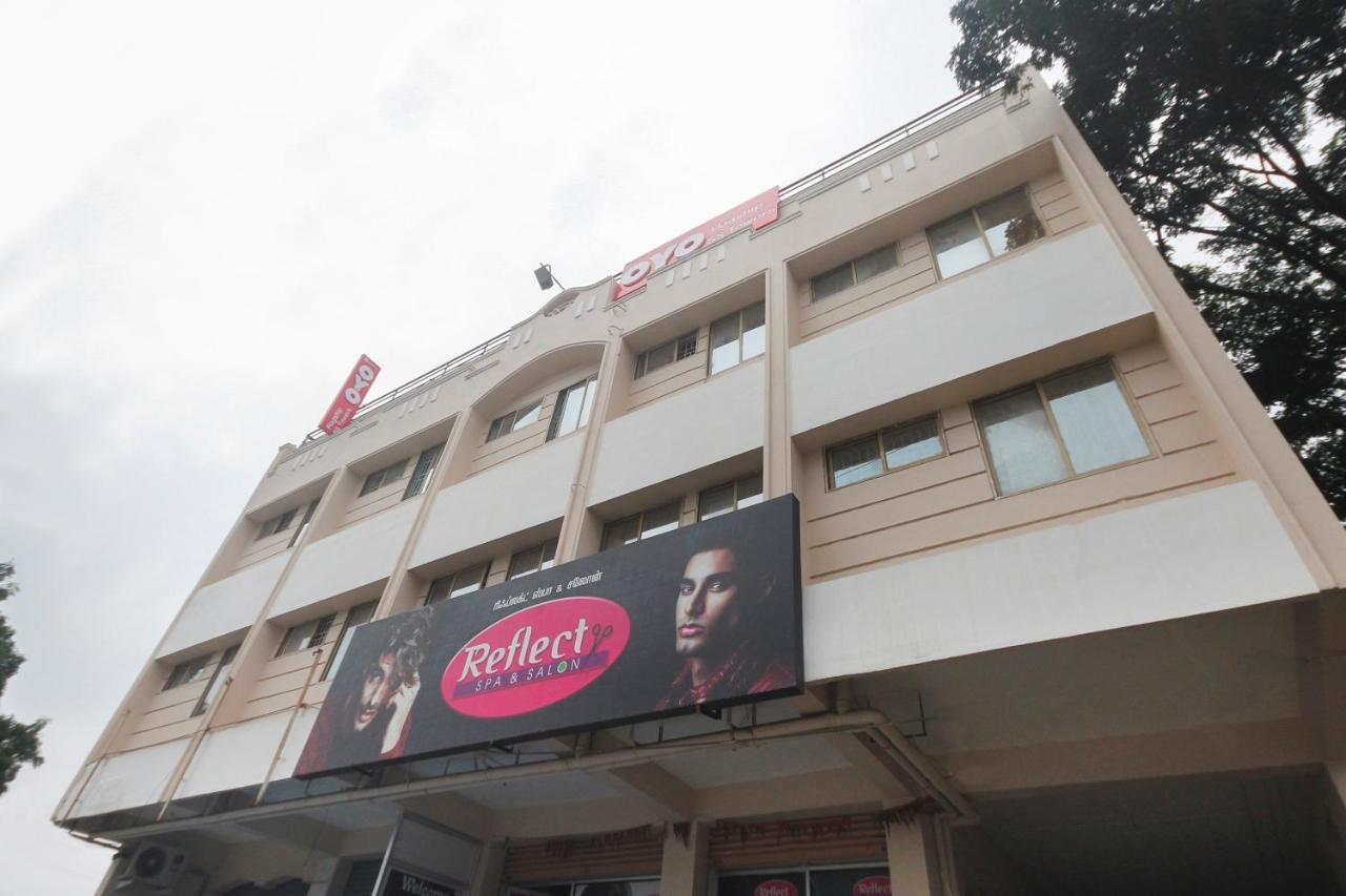 Hotel OYO Flagship 48158 SS Towers- Hygiene Ensured Podanur Exterior foto