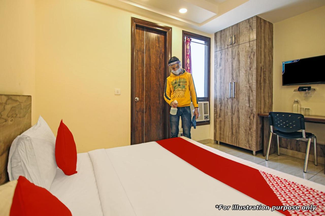 Hotel OYO Flagship 48158 SS Towers- Hygiene Ensured Podanur Exterior foto